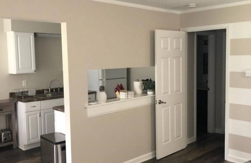 Holly Apartment | Adventure Acres- Suite B8