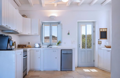 Naousa Villa | Aegean Elegance: Villa Penelope Paros - A Serene Cycladic Retreat