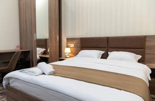 Erebuni Hotel | AEKA HOTEL