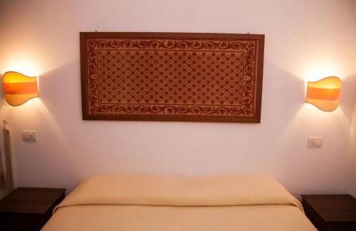 Villanova Monteleone House | AFFITTA CAMERE CASA DELLE ROSE