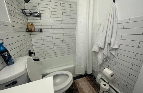 Rotterdam Apartment | Affordable Stay Near Proctors A3