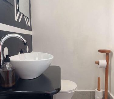 Elmina House | Afiki