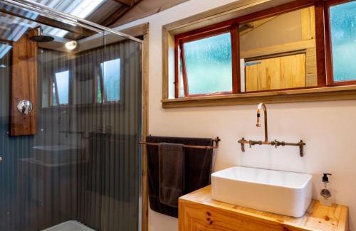 Behoudeniskloof Ski Chalet | AfriCamps Waterberg
