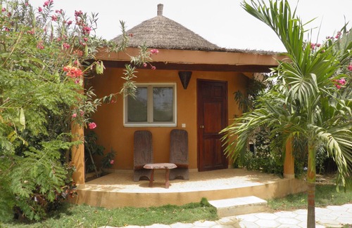 Mbour House | African hut comfort on estate with pool