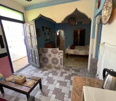 Tamrhakht Bed & Breakfast | Agachill Surf House