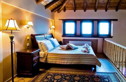 Papa Nero House | Agapitos Villas & Guesthouses