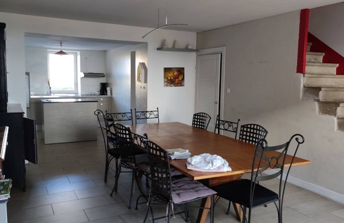 Belleville-en-Beaujolais House | Agathe, cottage with sheets labeled tourism and handicap