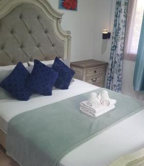 La Digue House | Agnes Cottage - Emerald