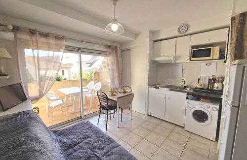 Marseillan Plage Apartment | Agréable Appart 4 Pers. Proche Plage avec Terrasse et Parking Privé - FR-1-387-45