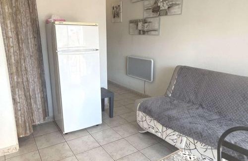 Marseillan Plage Apartment | Agréable Appart 4 Pers. Proche Plage avec Terrasse et Parking Privé - FR-1-387-45