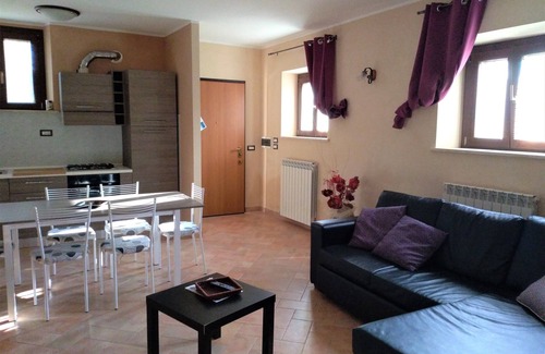 Montalto delle Marche Apartment | Agriturismo Il Vecchio Acero - PAPAVERO APARTMENT