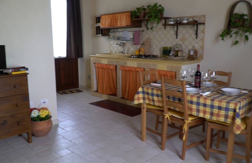 Modica Apartment | AGRITURISMO I5SENSI (Vc) Studio of 45 square meters, with swimming pool.