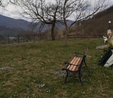 Castel di Tora House | Agriturismo le cascine
