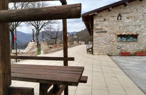 Castel di Tora House | Agriturismo le cascine