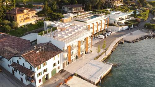 San Felice del Benaco Hotel | Ah Porticcioli Boutique Apartments