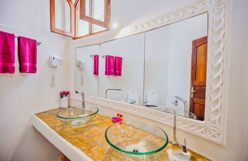 Pwani Mchangani Resort | AHG Waridi Beach Resort & Spa