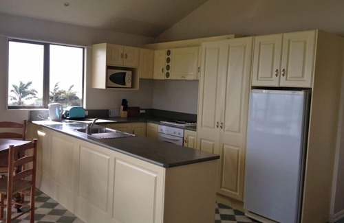 Ahipara House | Ahipara Surf Breaks. Beautiful Views.