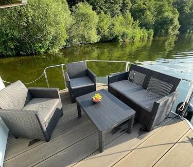 Werder Boat Rental | AhoiWerder Rollyboot Florina führerscheinfrei