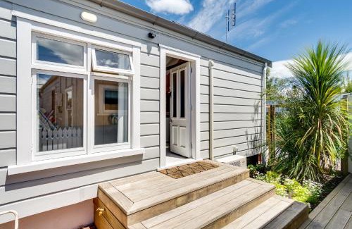 Ahuriri House | Ahuriri Studio Cottage