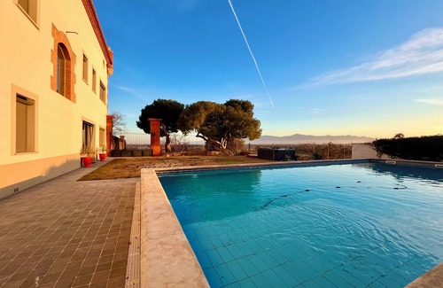 Cabestany House | Aile de Château Avec Piscine au Milieu des Vignes, à 10 mn des Plages