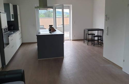 Neulengbach Apartment | Air-conditioned apartment 2, great connection to Vienna + super-fast WLAN