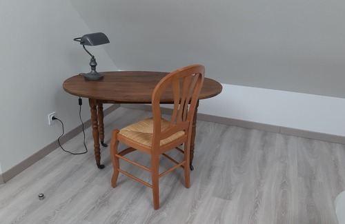 Othis Apartment | Air-conditioned gîte for 4 people, 2 bedrooms, near Senlis, Paris, Roissy, NEW