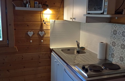 Bouc-Bel-Air Ski Chalet | Air-conditioned wellness cabin for 2 pool&spa, quiet garden 10' from Aix-en-Pce
