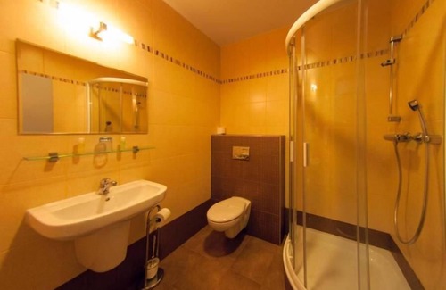 Holic Hotel | AIR Hotel