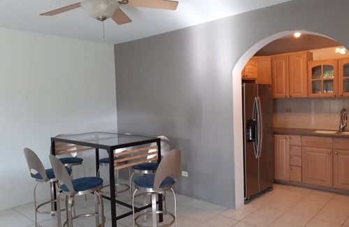 Paget Apartment | AIRBAB MOONGATE WEST TOURIST AND REMOTELY WORKERS ACCOMODATIONS .