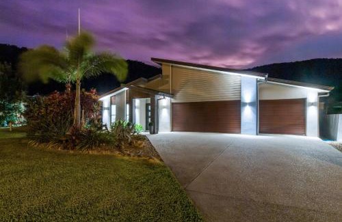 Jubilee Pocket House | Airlie Beach Home