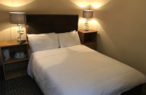 George Green Bed & Breakfast | Airport Guest House