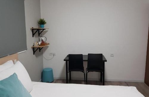 Or Yehuda House | Airport Guest House