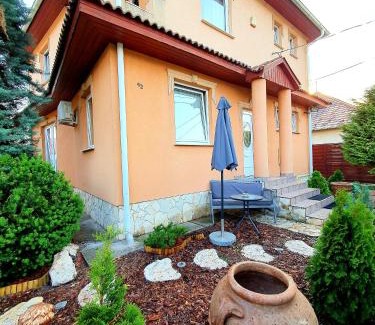 Vecses House | Airport Luxury Apartman 42
