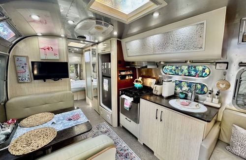 Orrtanna House | Airstream in Wine Country Hot Tub Extra Cost