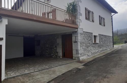 Igantzi House | Aizalegia
