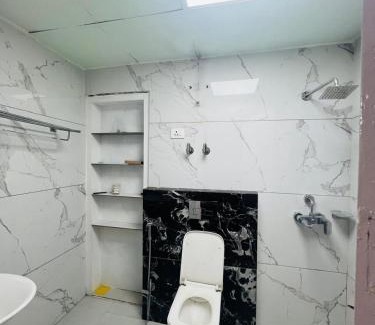 Ghaziabad Apartment | Ajnara Gen- x