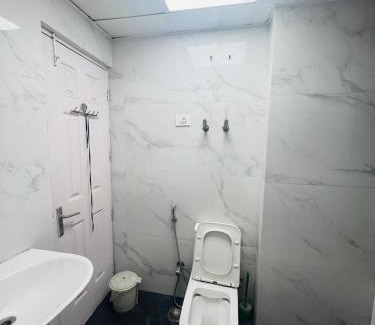 Ghaziabad Apartment | Ajnara Gen- x