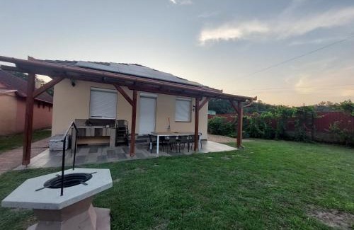 Debrecen Apartment | Akácvirág Airport Viki Apartman