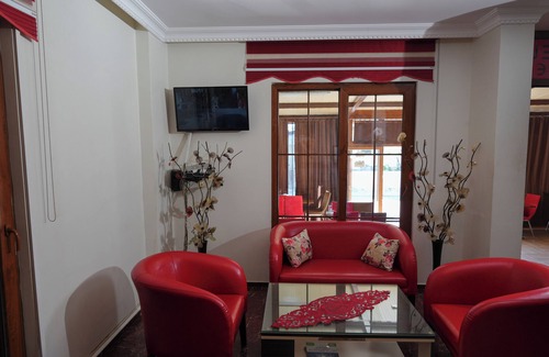 Zeytinli Hotel | Akçay Otel Ege