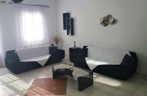 Vivlos House | Akakia Residence