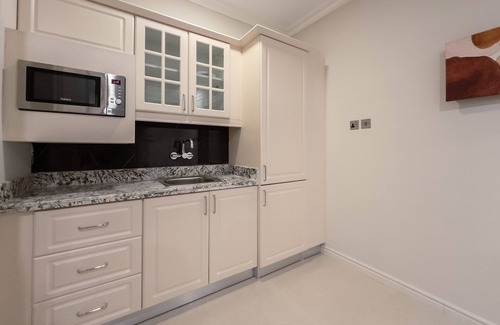 Old Airport Apartment | Al-Fakhama Plaza