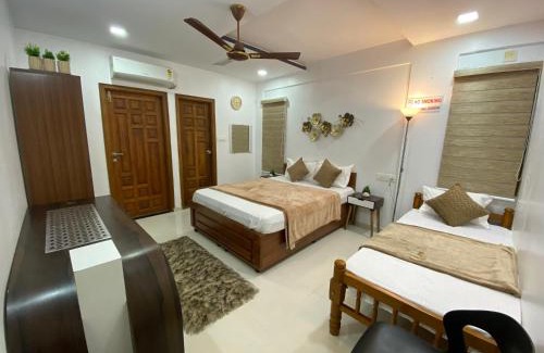 Bhatkal Apartment | AL-MANAL 203 Luxury Suite Rooms 3BHK
