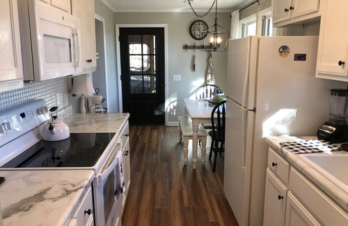 Mentone Cottage | Al's Nest a Quaint 1 Bedroom Cottage in Mentone