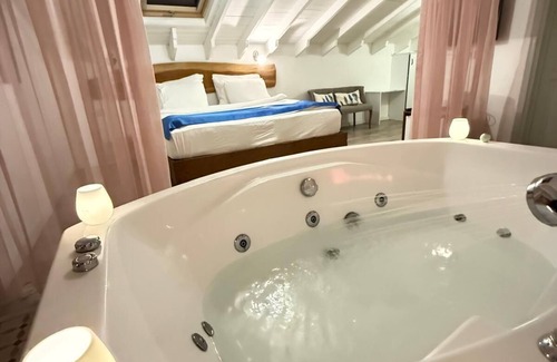 Alacati Hotel | Alaçatı Otel Rebetiko