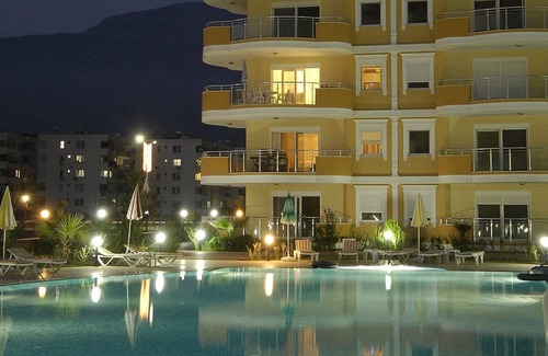 Mahmutlar Apartment | Alanya Cebeci VIII Family Style