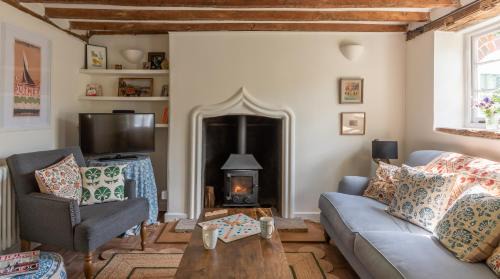 Alton Barnes House | Alba Cottage, Wilcot, Pewsey