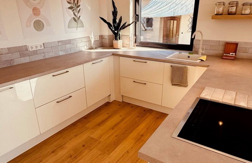 Kirchentellinsfurt Apartment | AlbLoft - Modern new-build apartment near the city center/Alb