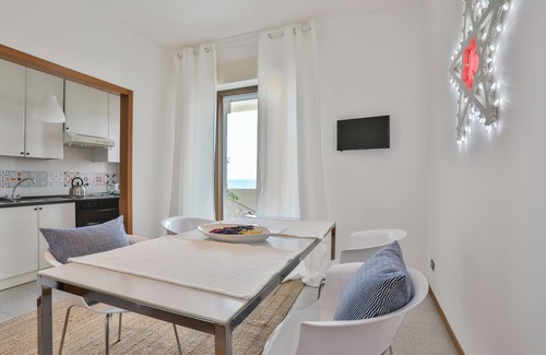 Rivabella Apartment | ★Alchimia Suite★Sea View & Private Beach Access★by Amarena Collection Gallipoli