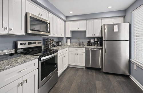 Countryside House | AldenDelight: Work Friendly & 40 Mins to DC