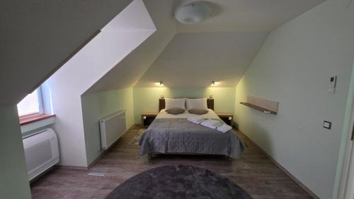 Ramnicu Valcea Apartment | ALDOLA Inn